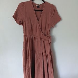 Universal Thread midi pink wrap dress XS